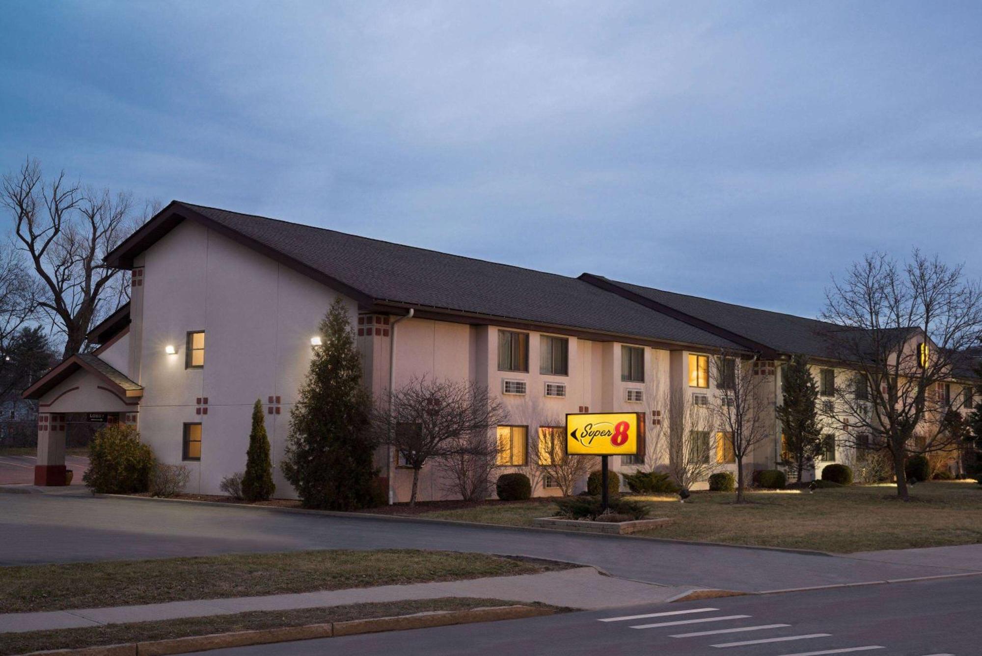 Hotel Super 8 By Wyndham Ithaca Exterior foto